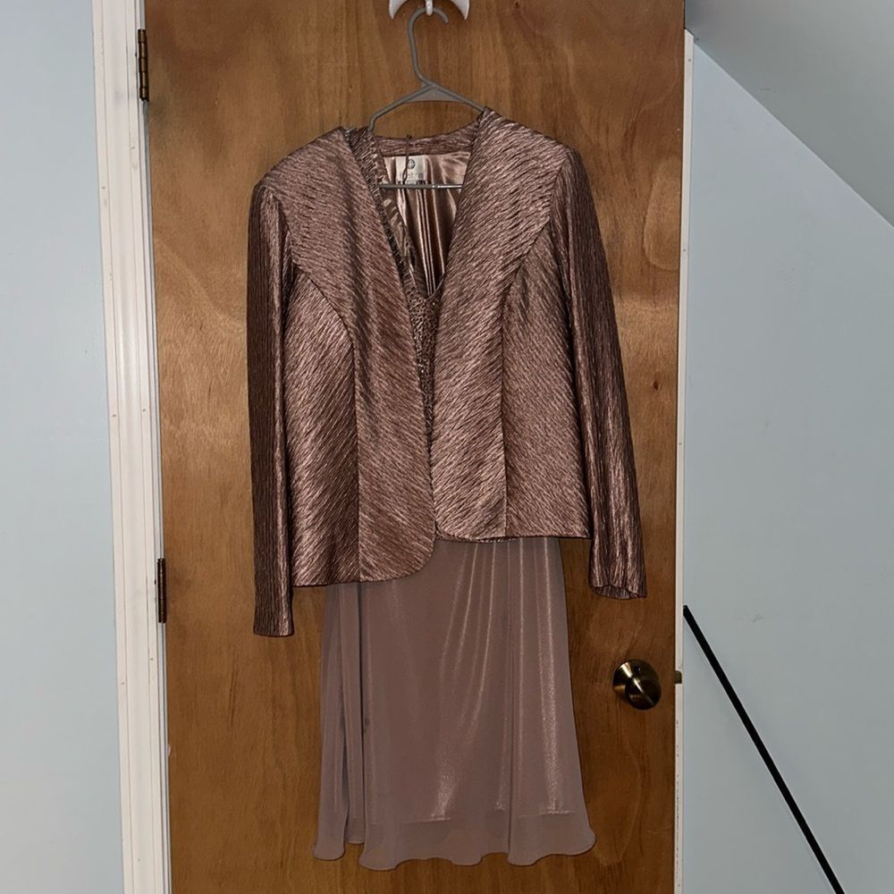 Patra short bronze cocktail dress with jacket